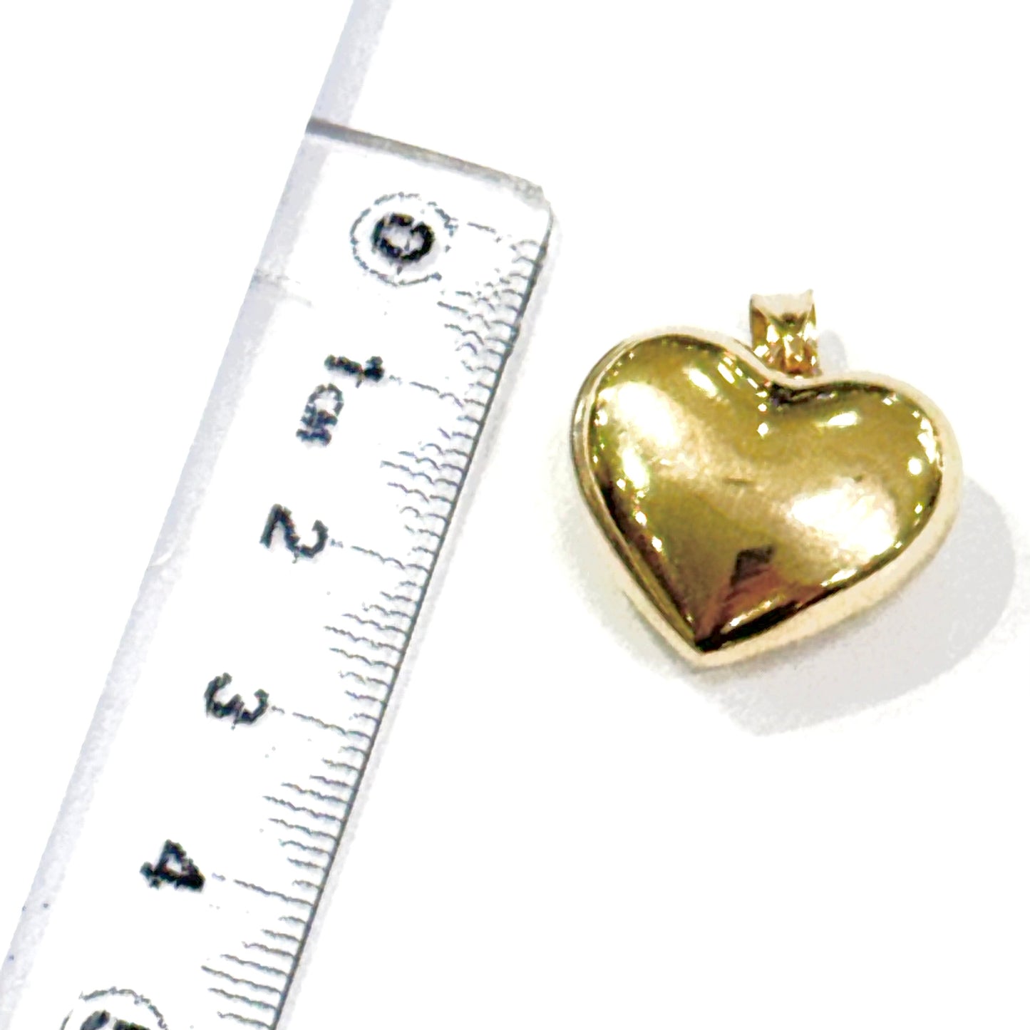 Dije Corazón liso Oro 14k
