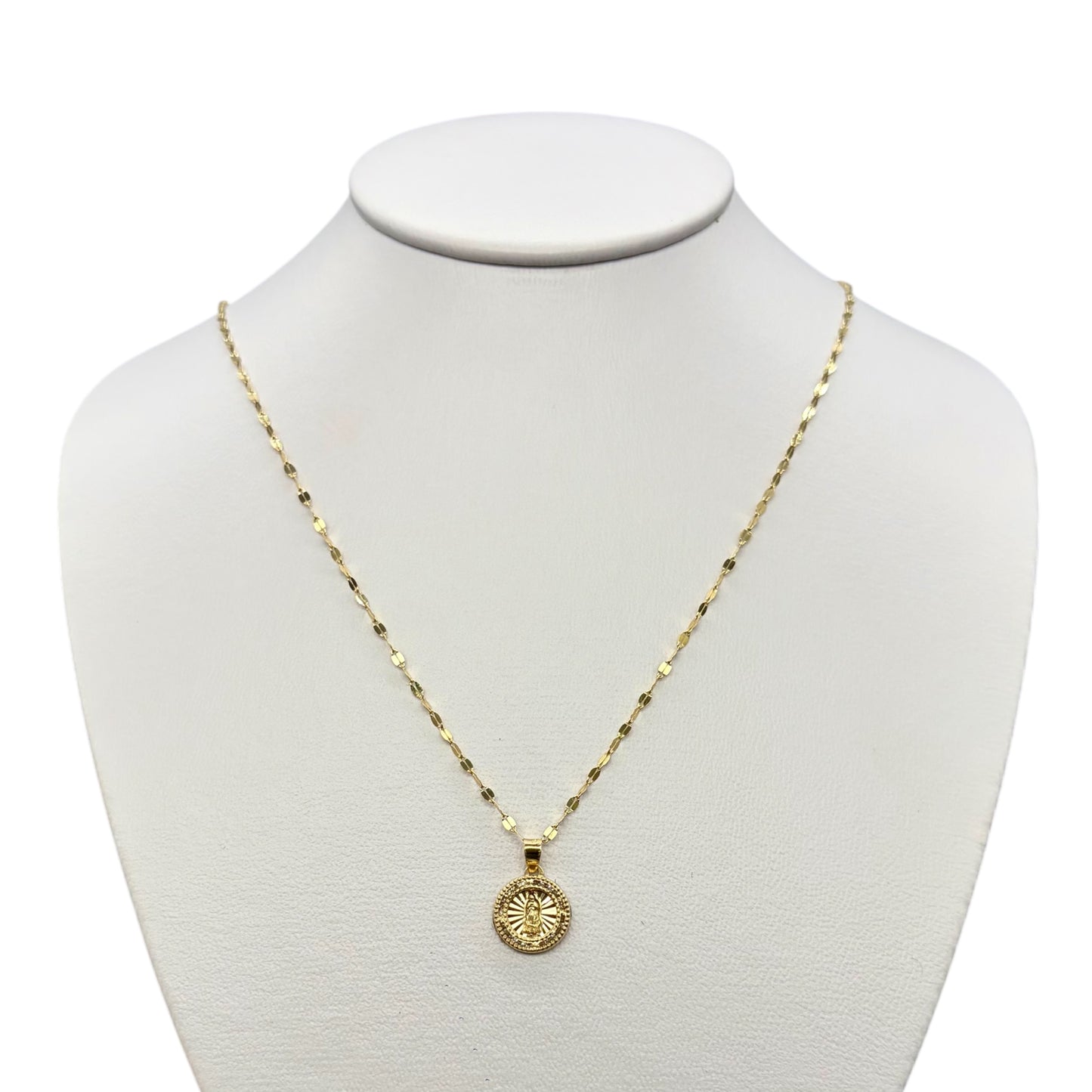 Cadena y dije Virgen de Guadalupe Amarilla Oro 14 k