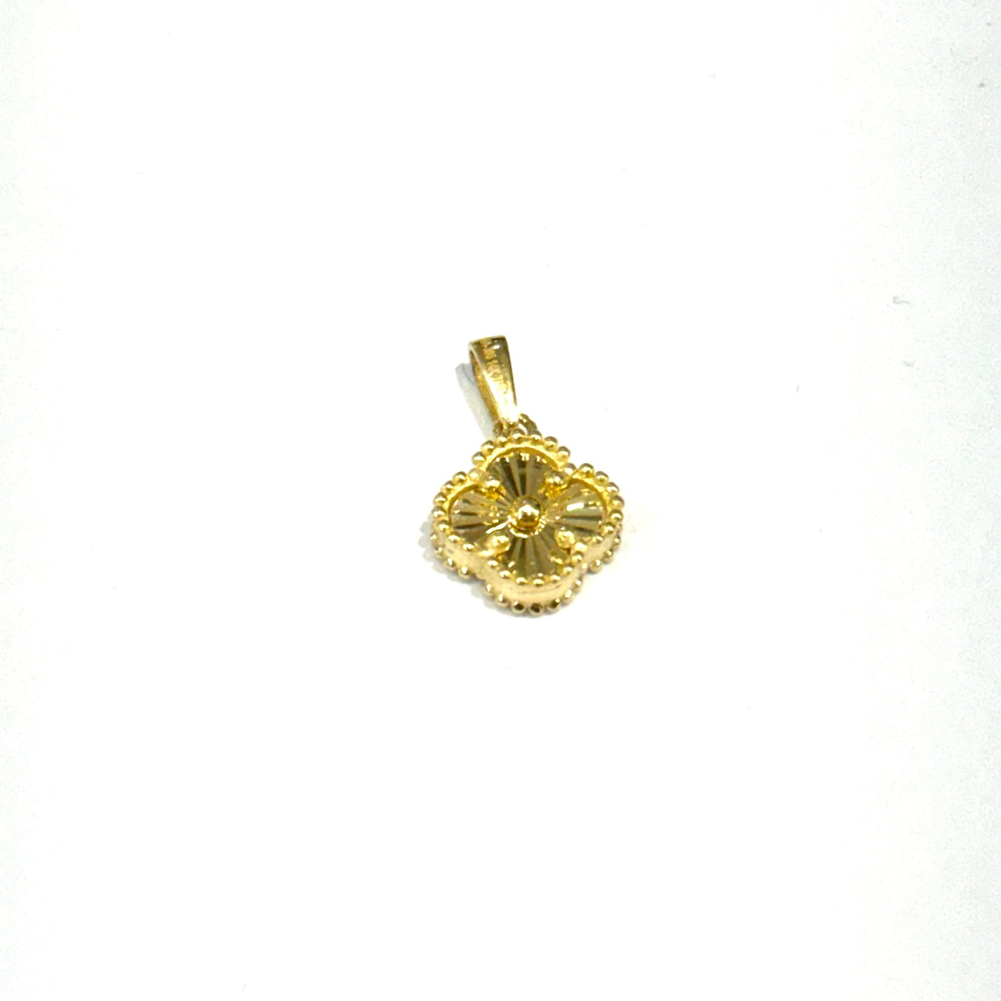 Dije Trébol mediano oro 14k