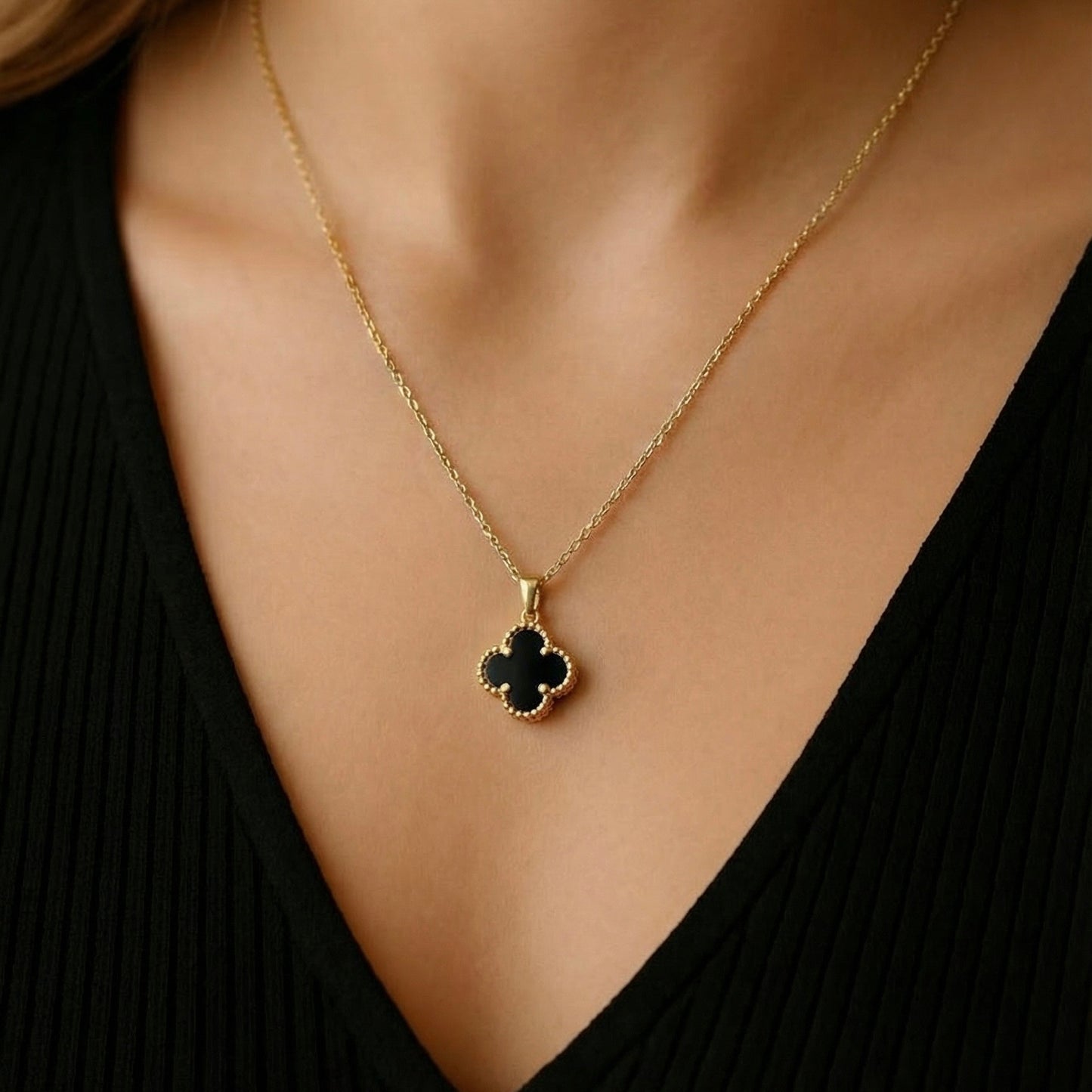 Dije Trébol mediano Oro 14k